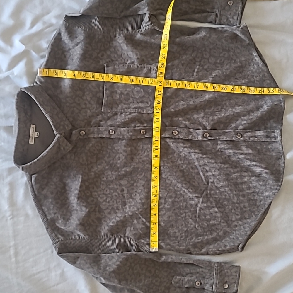 Gray Leopard Cheetah Print Button Up Shacket Jack… - image 4